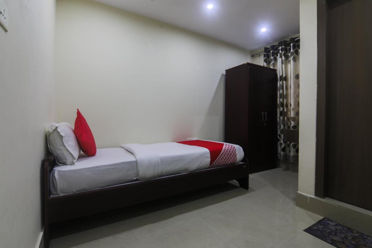 Oyo 27619 Hotel Blue Bird Annexe Nowgong Dış mekan fotoğraf